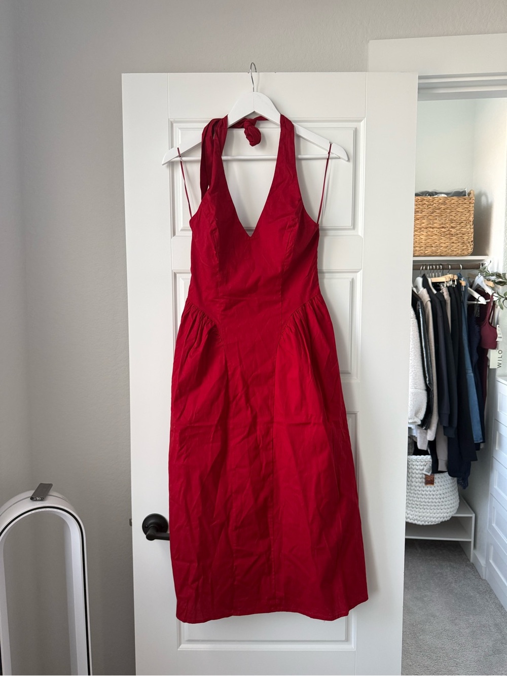 NWT Red V-Neck Halter Midi Dress - Women (Size Medium)